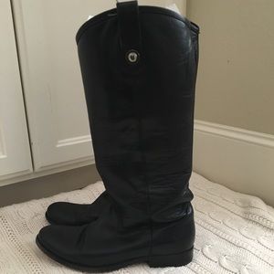 Frye Melissa button boots ✨